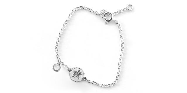 LYKKELITEN<br>Armbånd med blomst, hvit perlemor<br>14-16 cm
