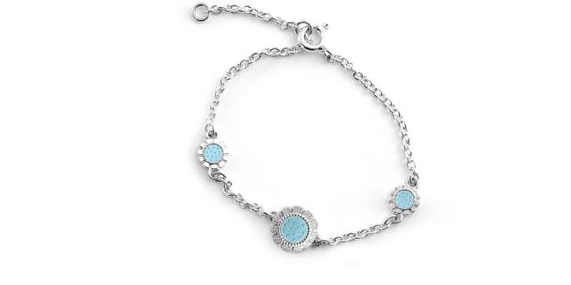 BLOOM Mini<br>Armbånd tre blomster, himmelblå<br>14-16 cm