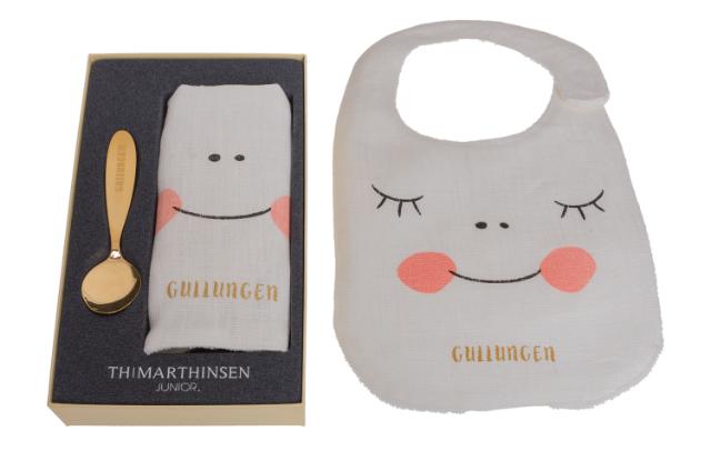 GULLUNGEN <br>
Forgylt babyskje og smekke